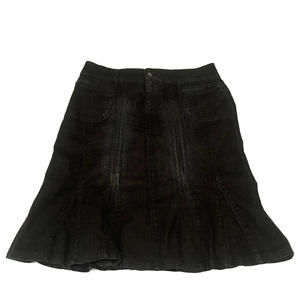 Cache Dark Demin Jean Skirt Size 6 With Zip Pockets On Front NWT